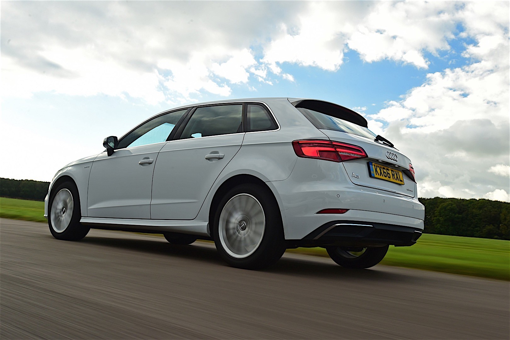 Audi A3 Sportback photo 2