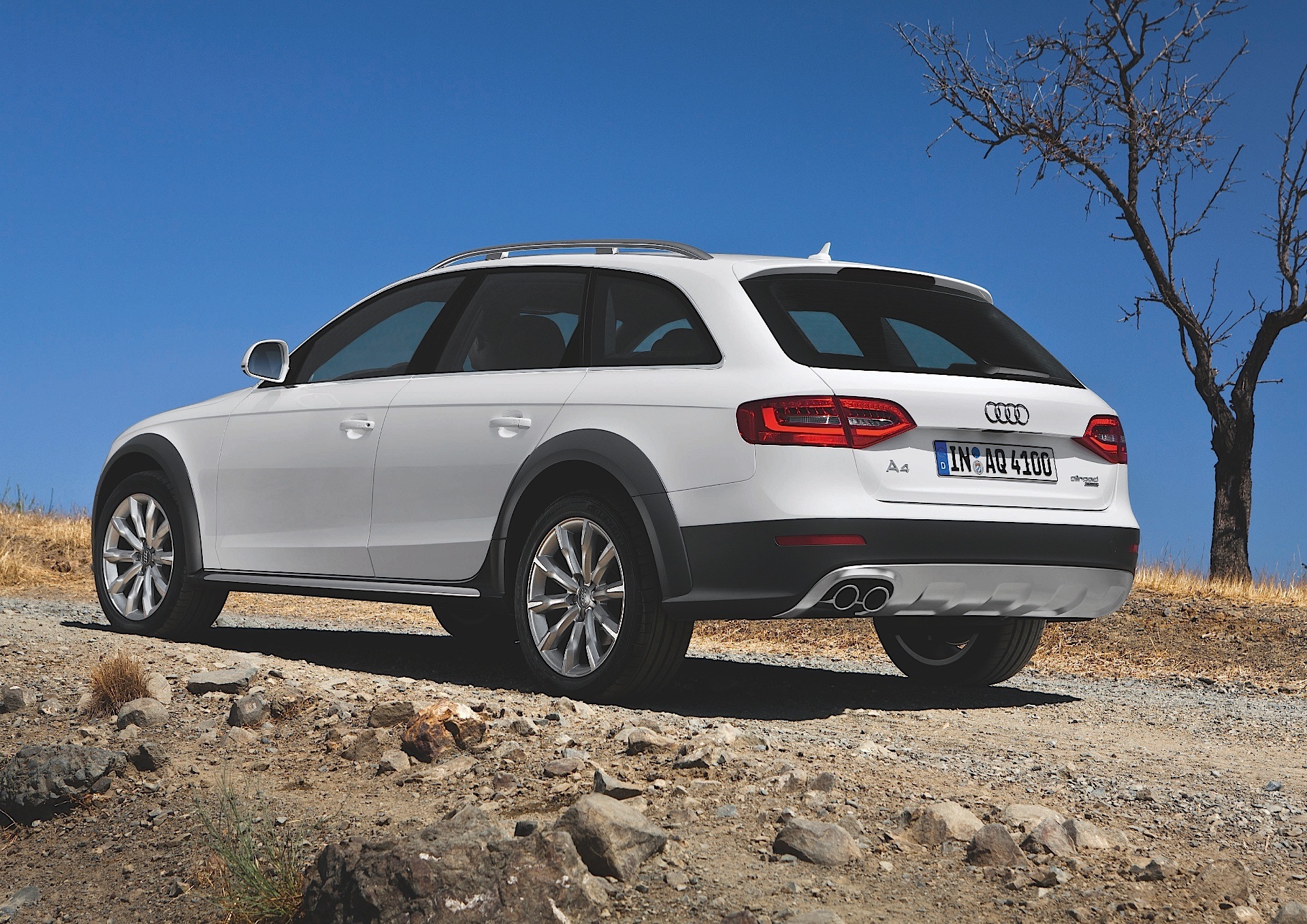 Audi A4 Allroad photo 13