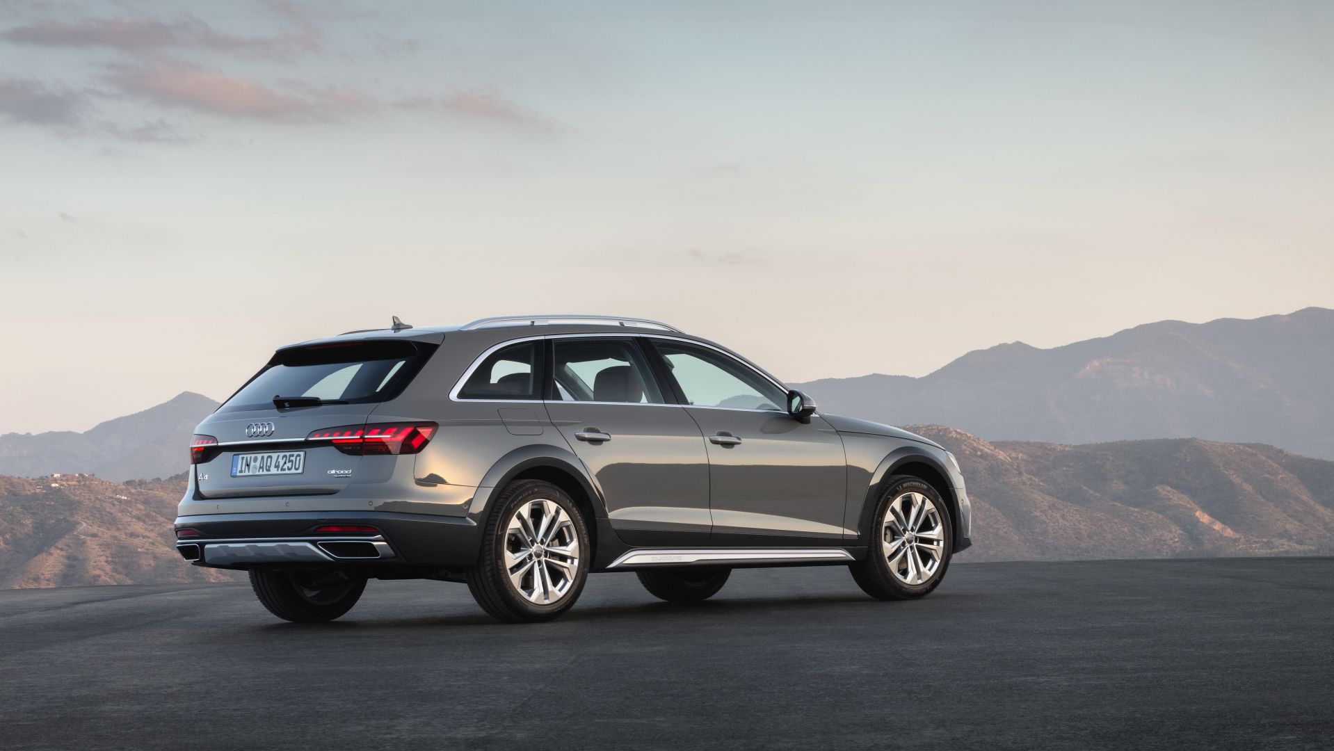 Audi A4 Allroad photo 5