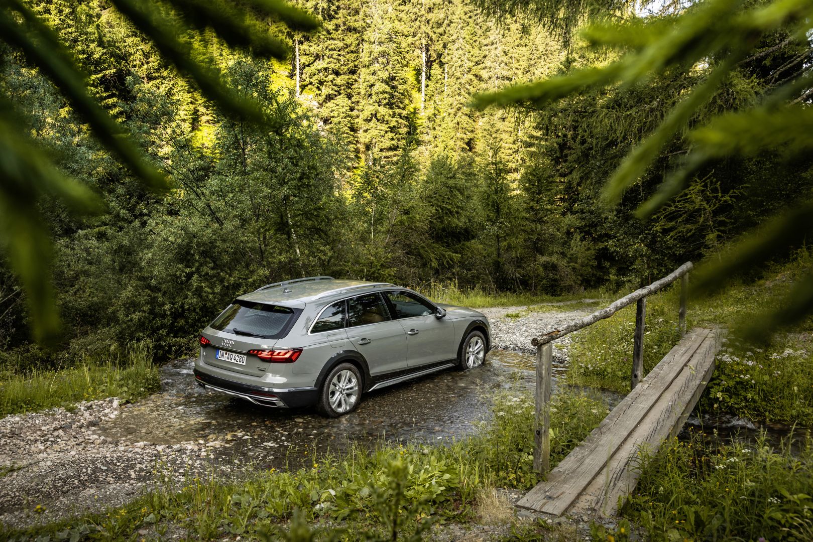 Audi A4 Allroad photo 11