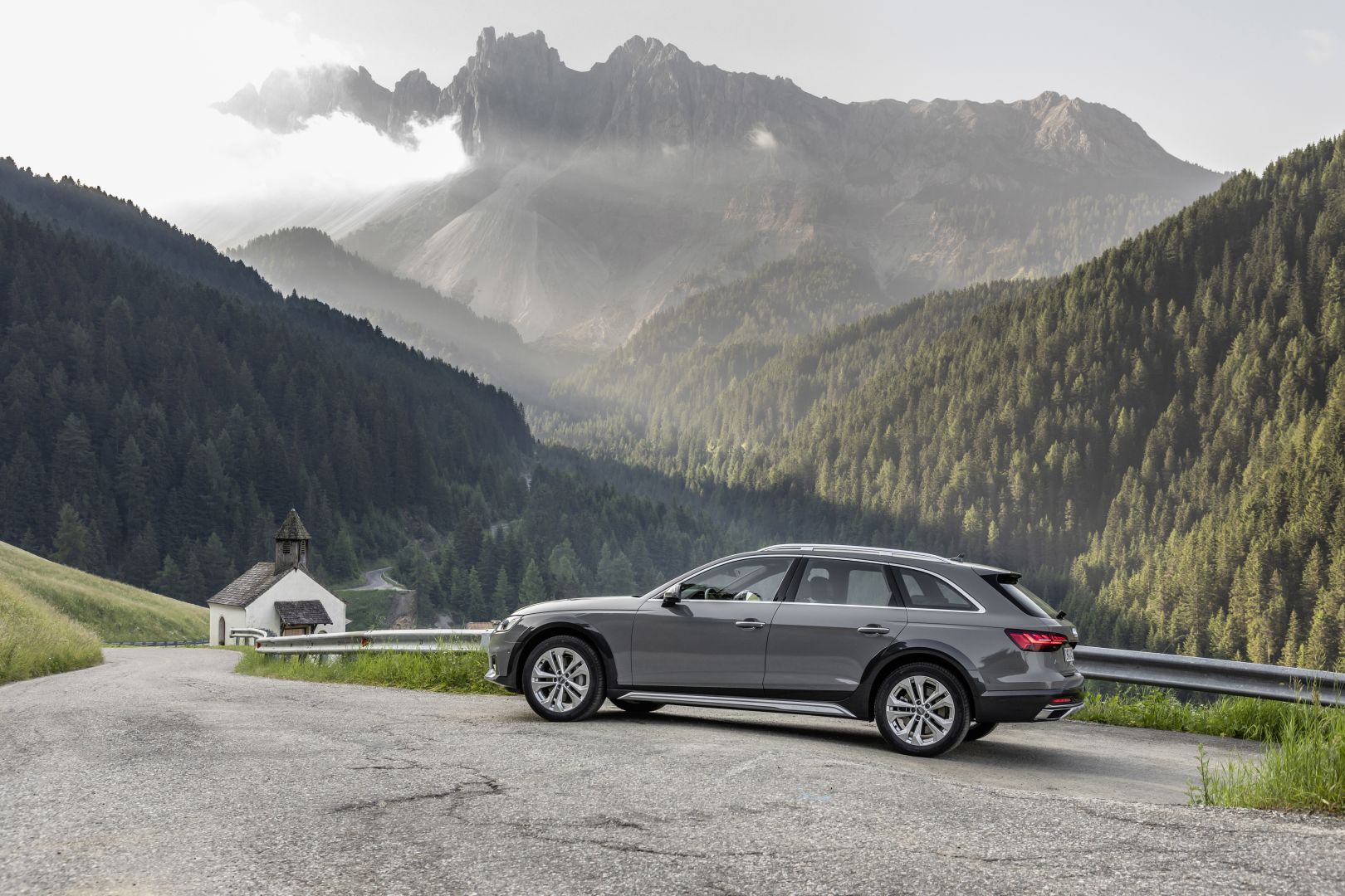 Audi A4 Allroad photo 14