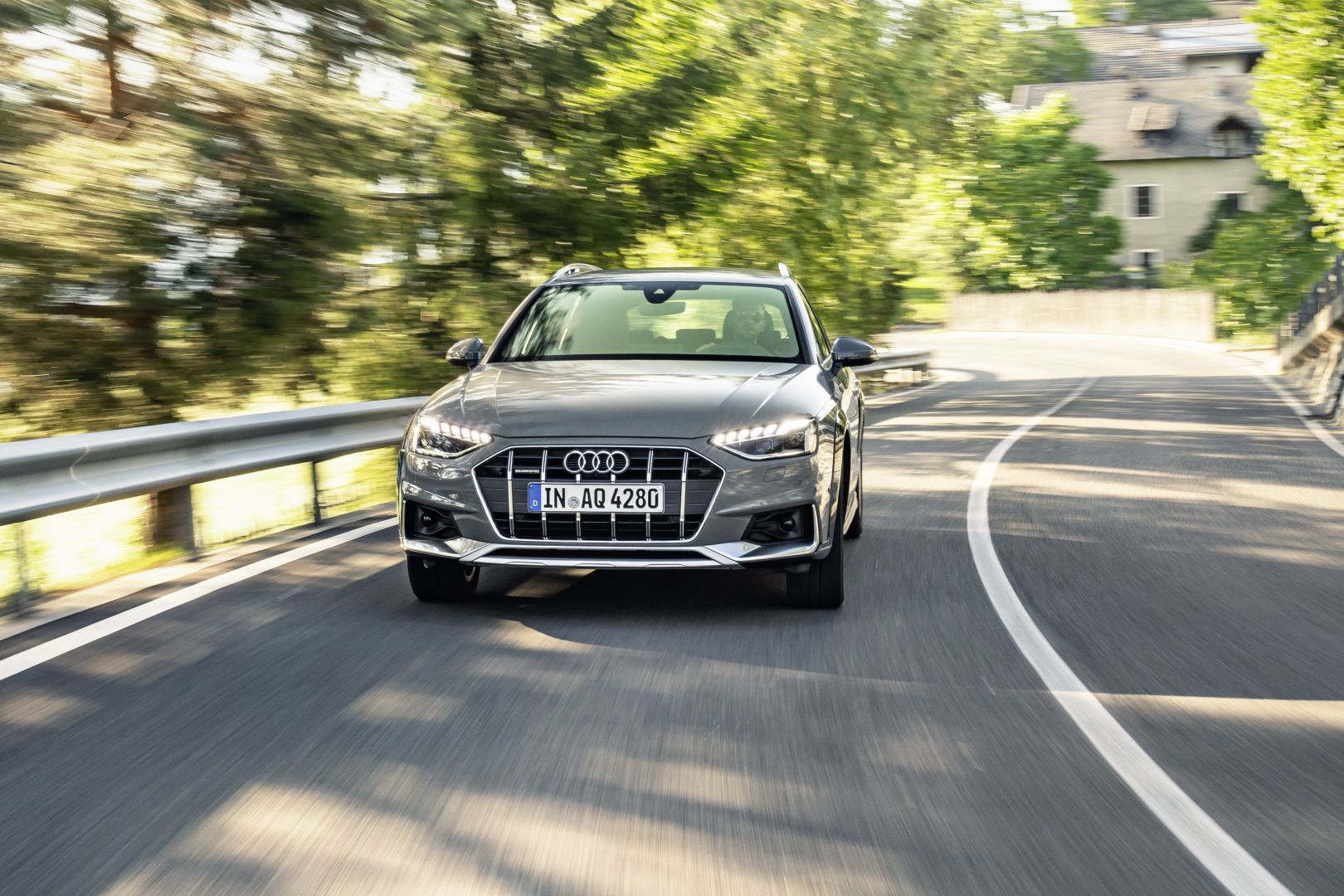 Audi A4 Allroad photo 20