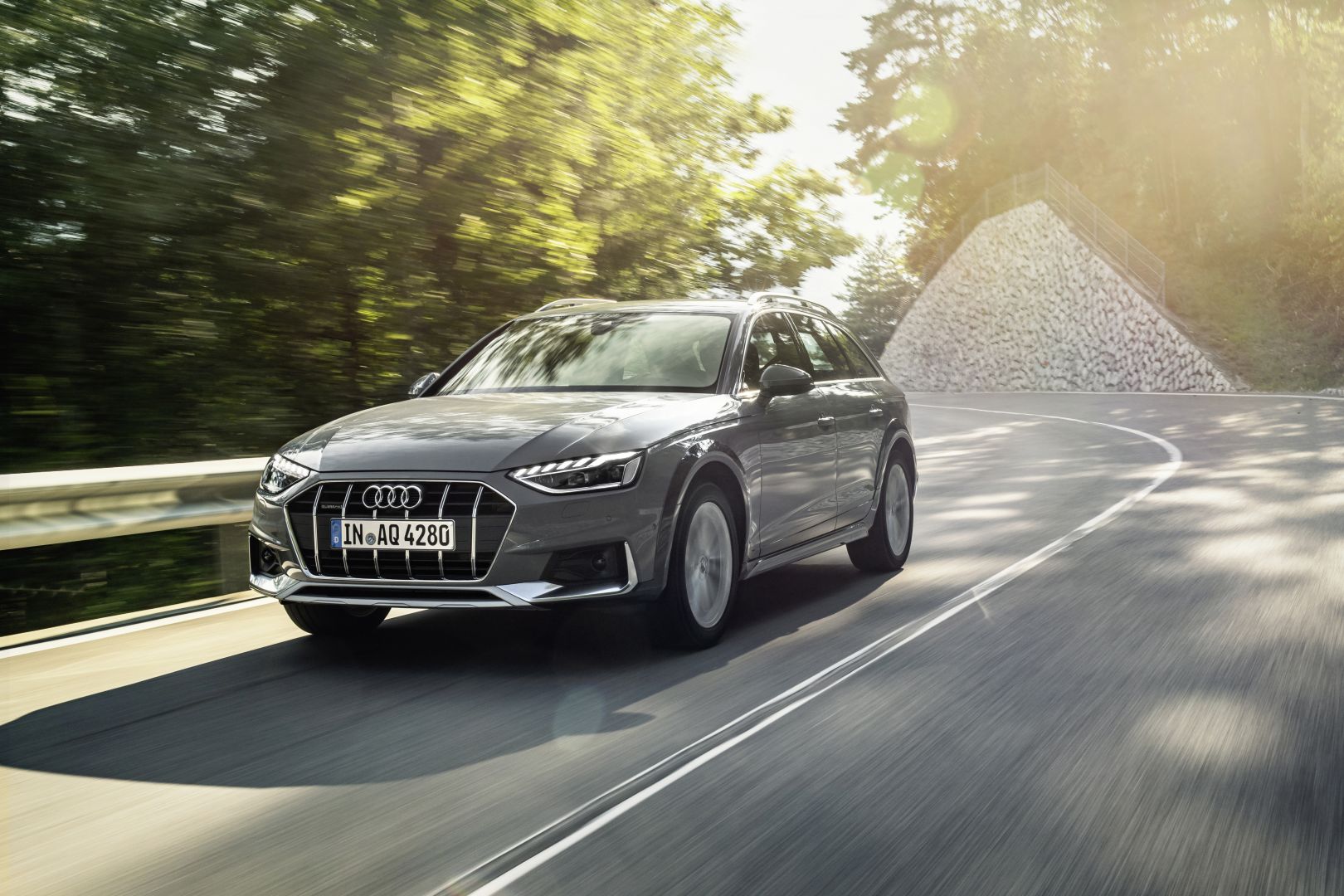 Audi A4 Allroad photo 22