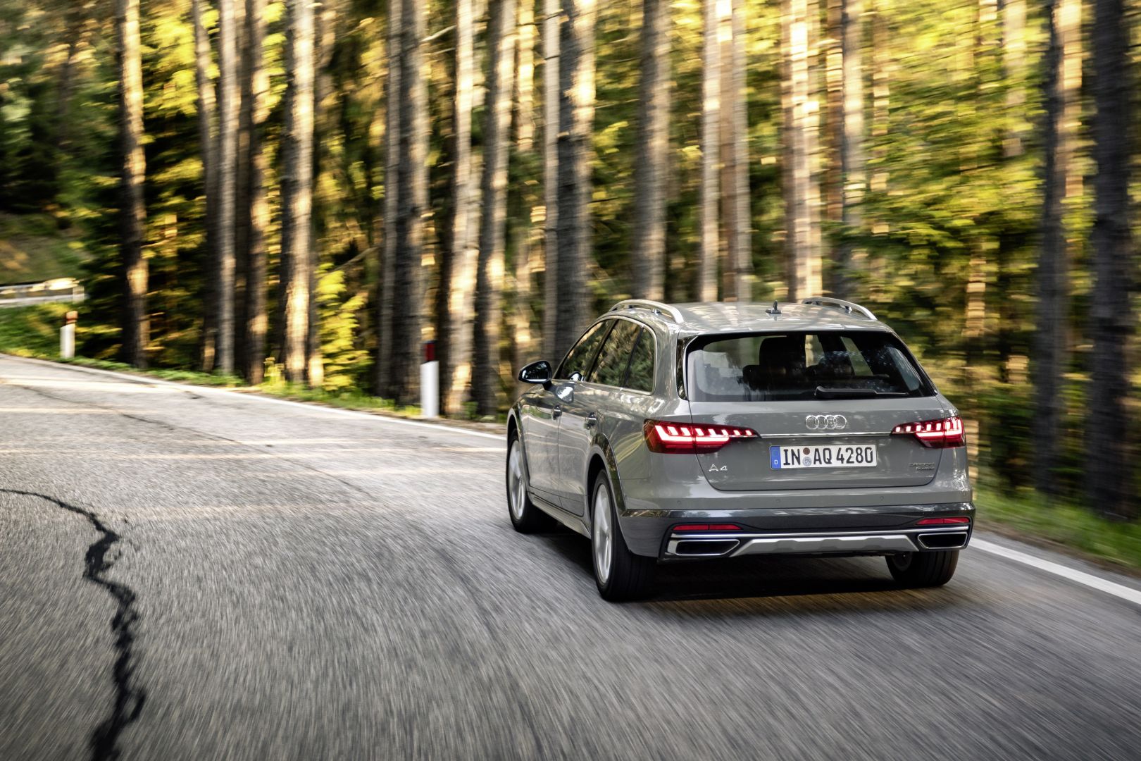 Audi A4 Allroad photo 25