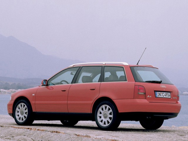 Audi A4 Avant photo 13