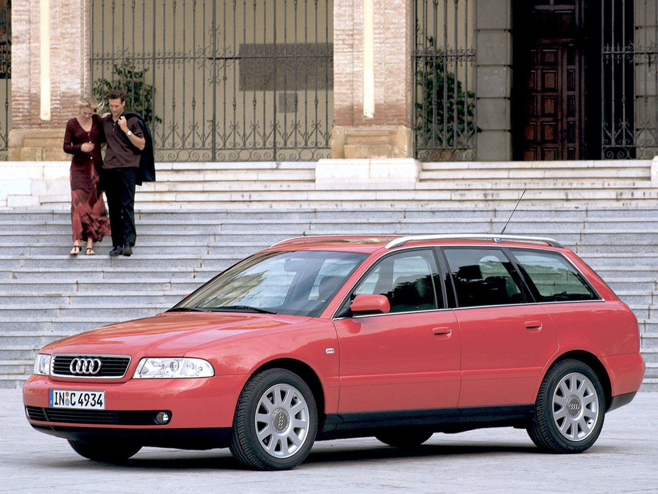 Audi A4 Avant photo 17