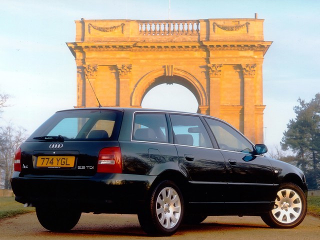 Audi A4 Avant photo 20