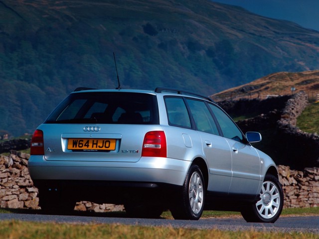 Audi A4 Avant photo 24