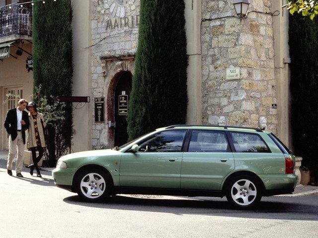 Audi A4 Avant photo 32