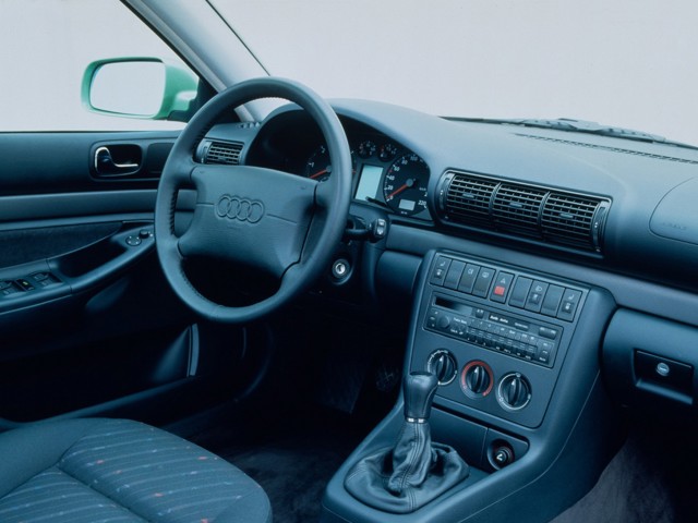 Audi A4 Avant photo 34