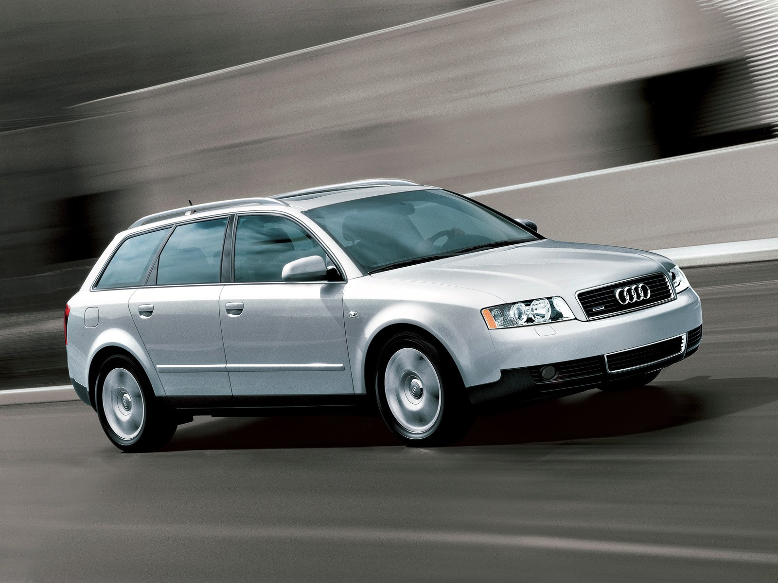 Audi A4 Avant photo 11