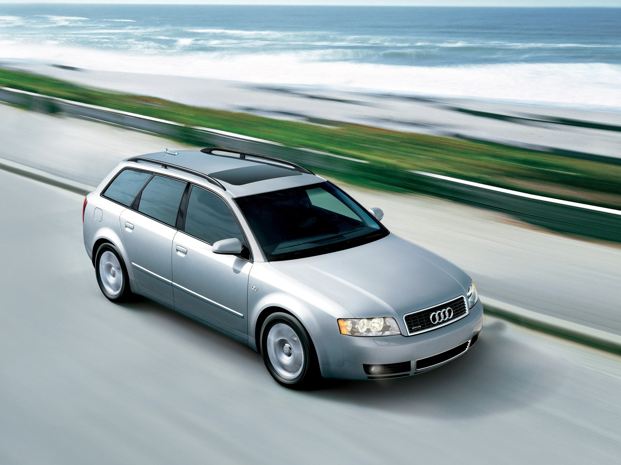 Audi A4 Avant photo 12