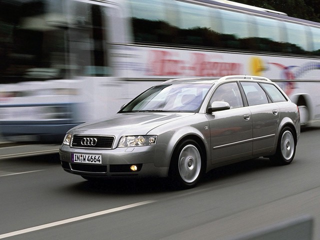 Audi A4 Avant photo 15