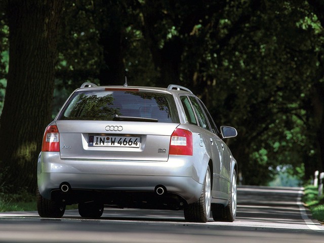 Audi A4 Avant photo 16