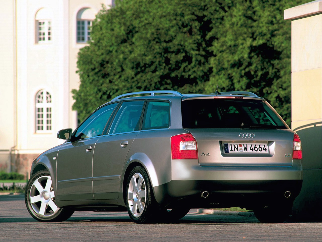 Audi A4 Avant photo 19