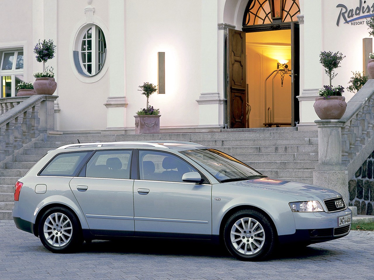 Audi A4 Avant photo 34