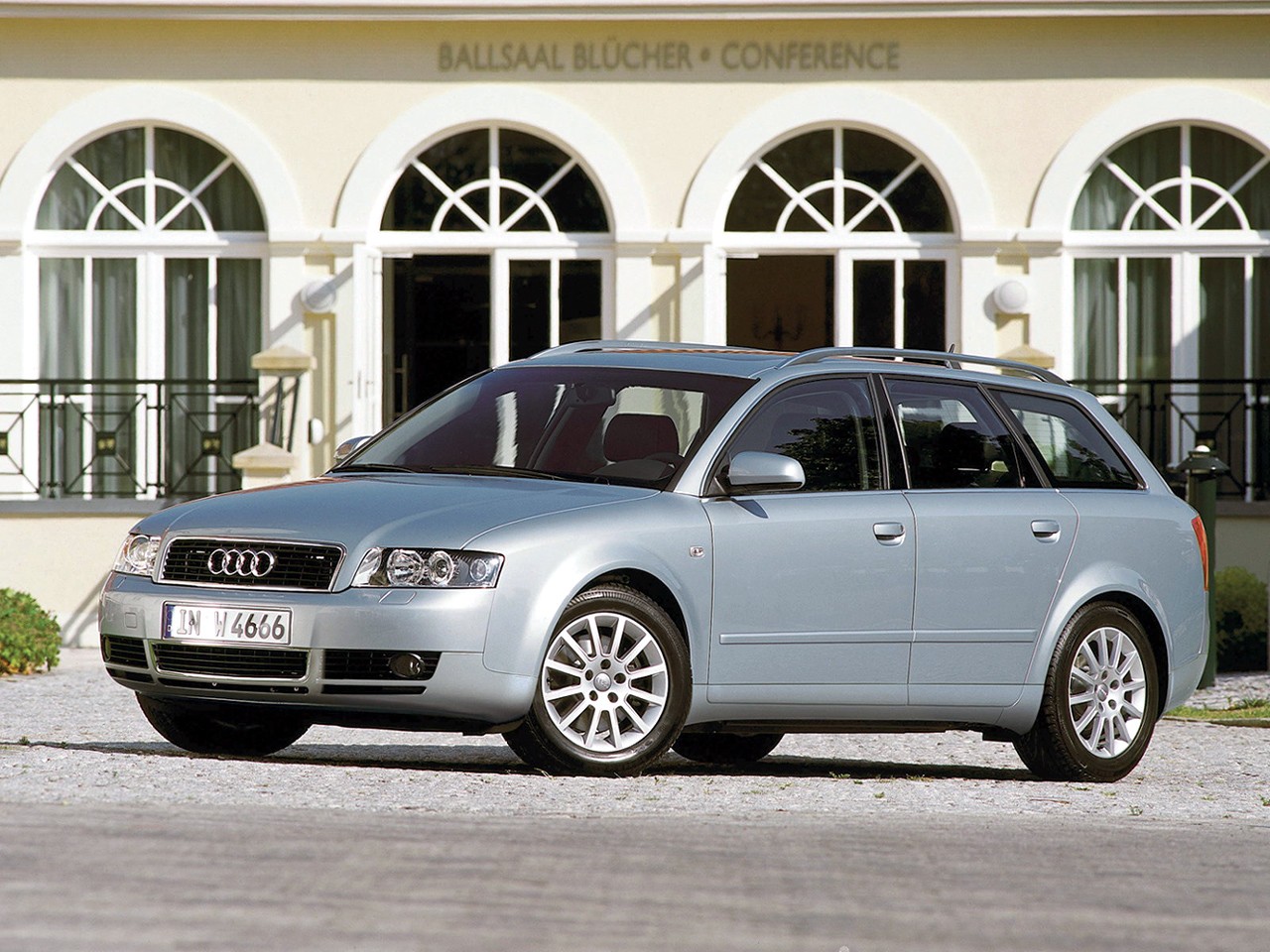 Audi A4 Avant photo 39