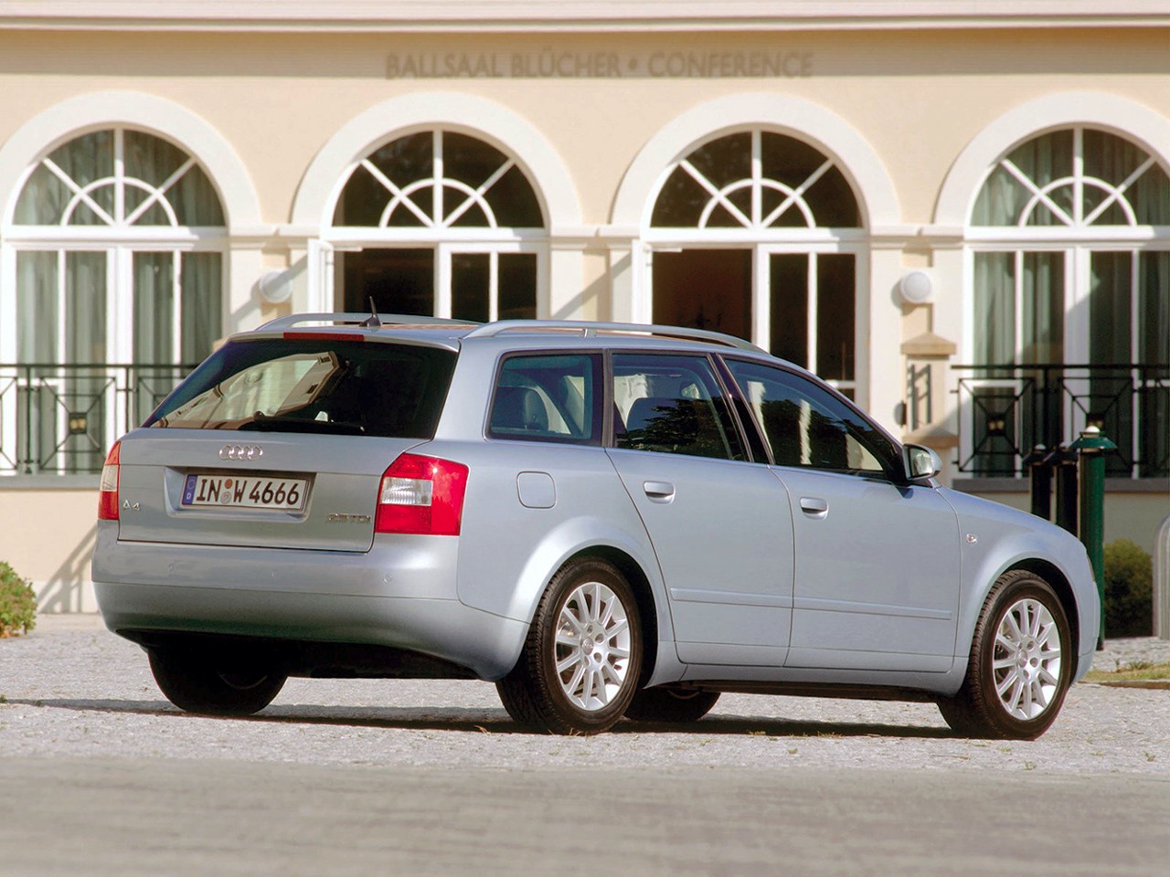 Audi A4 Avant photo 40
