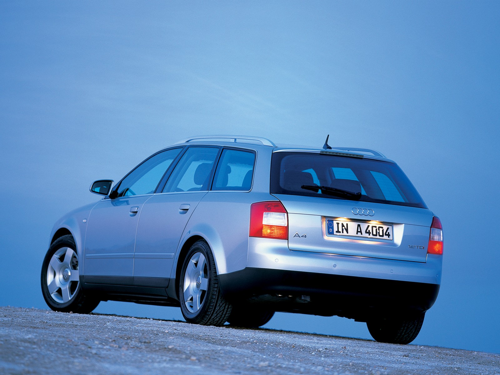 Audi A4 Avant photo 57