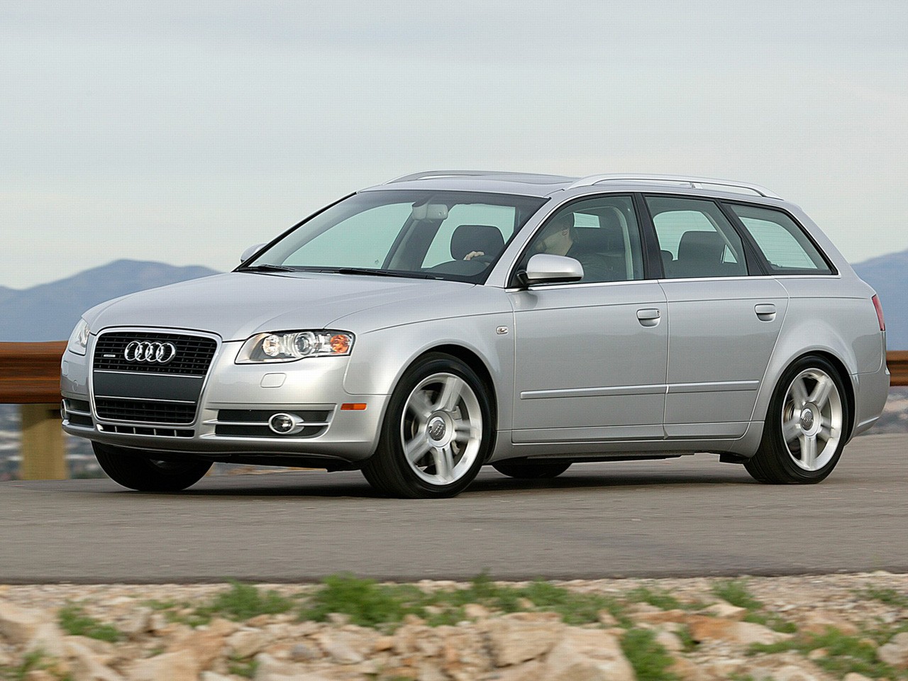 Audi A4 Avant photo 8
