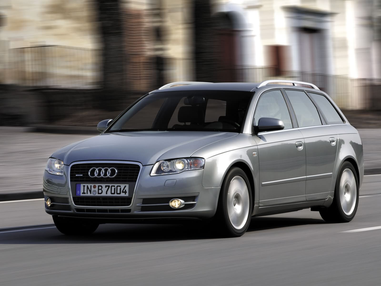 Audi A4 Avant photo 9