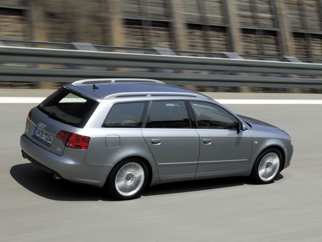 Audi A4 Avant photo 10