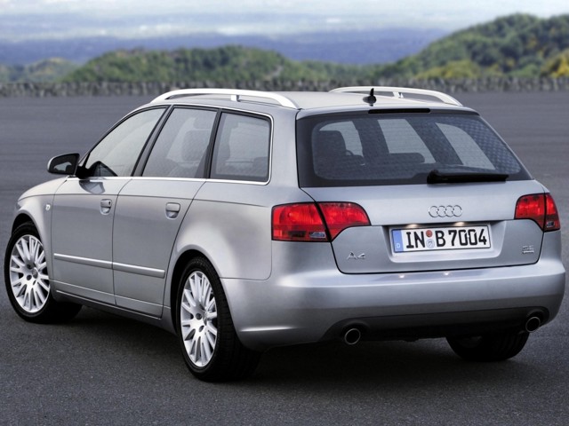 Audi A4 Avant photo 12