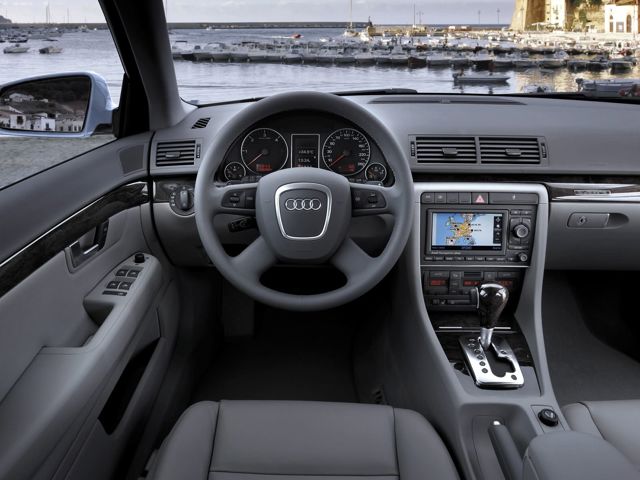 Audi A4 Avant photo 22