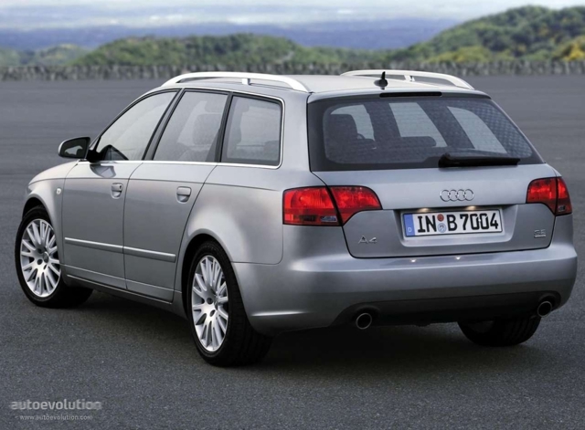 Audi A4 Avant photo 4