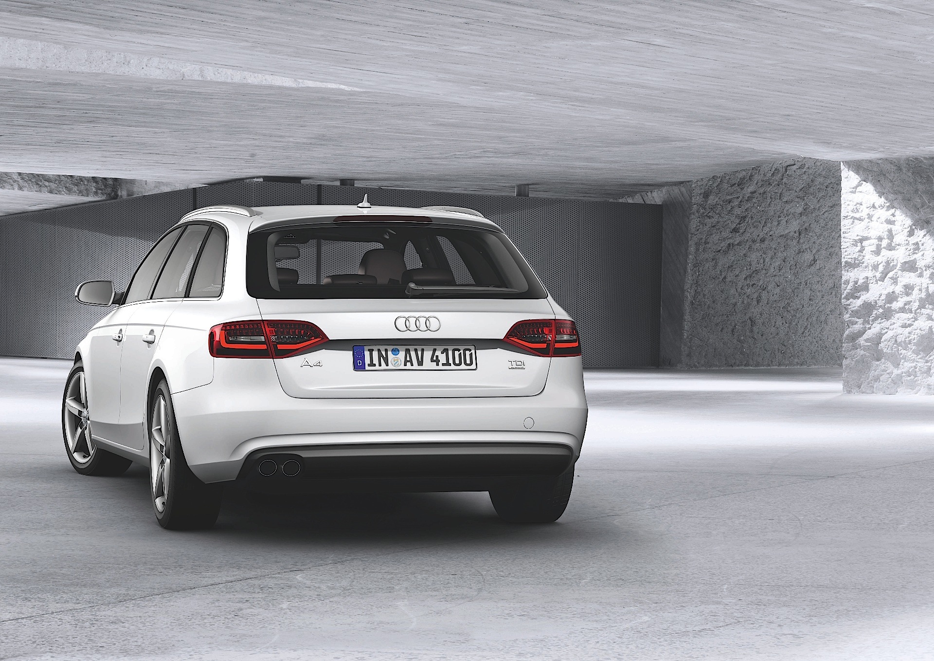 Audi A4 Avant photo 12