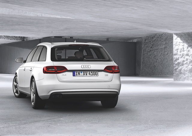 Audi A4 Avant photo 12