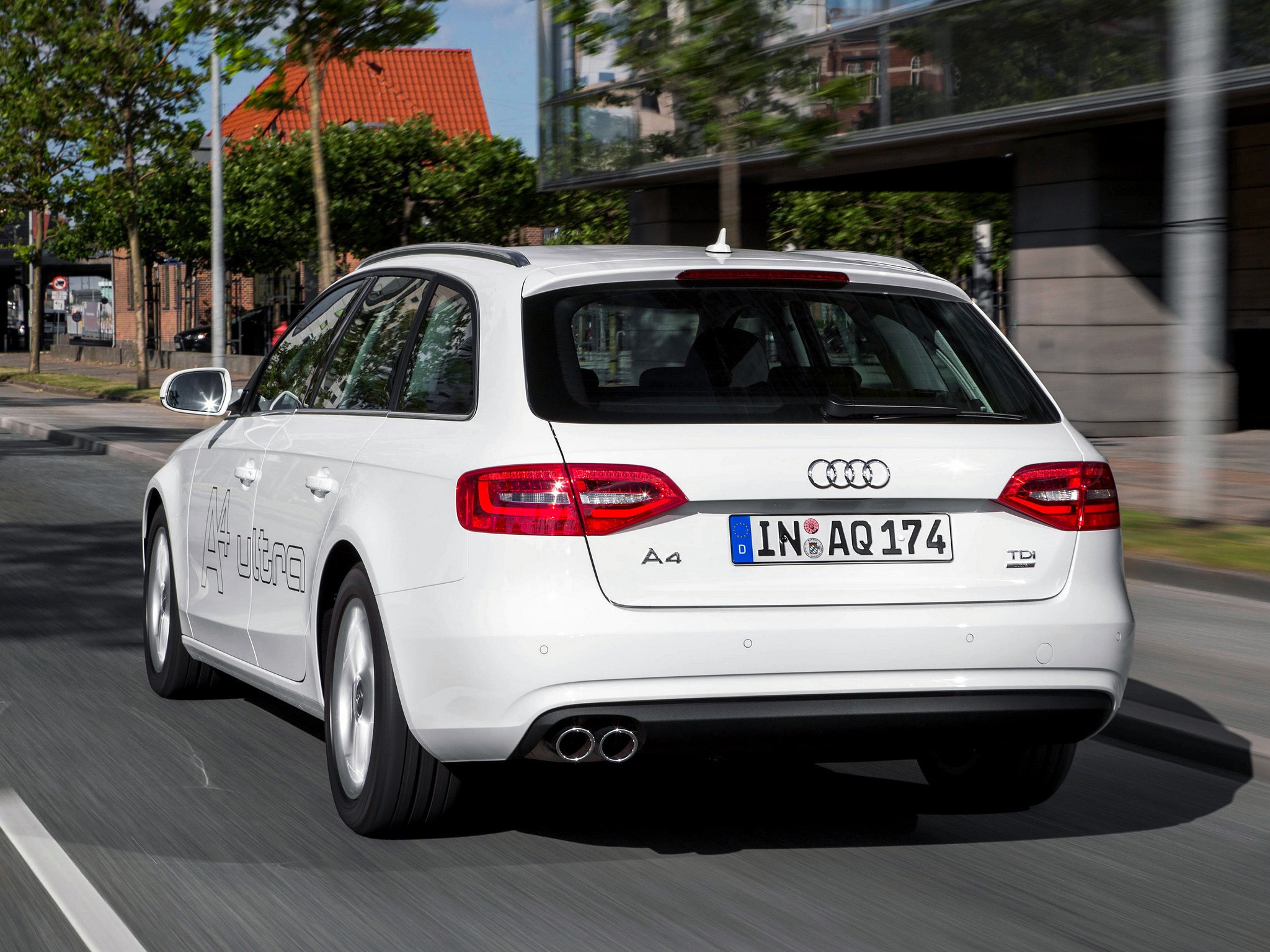 Audi A4 Avant photo 20