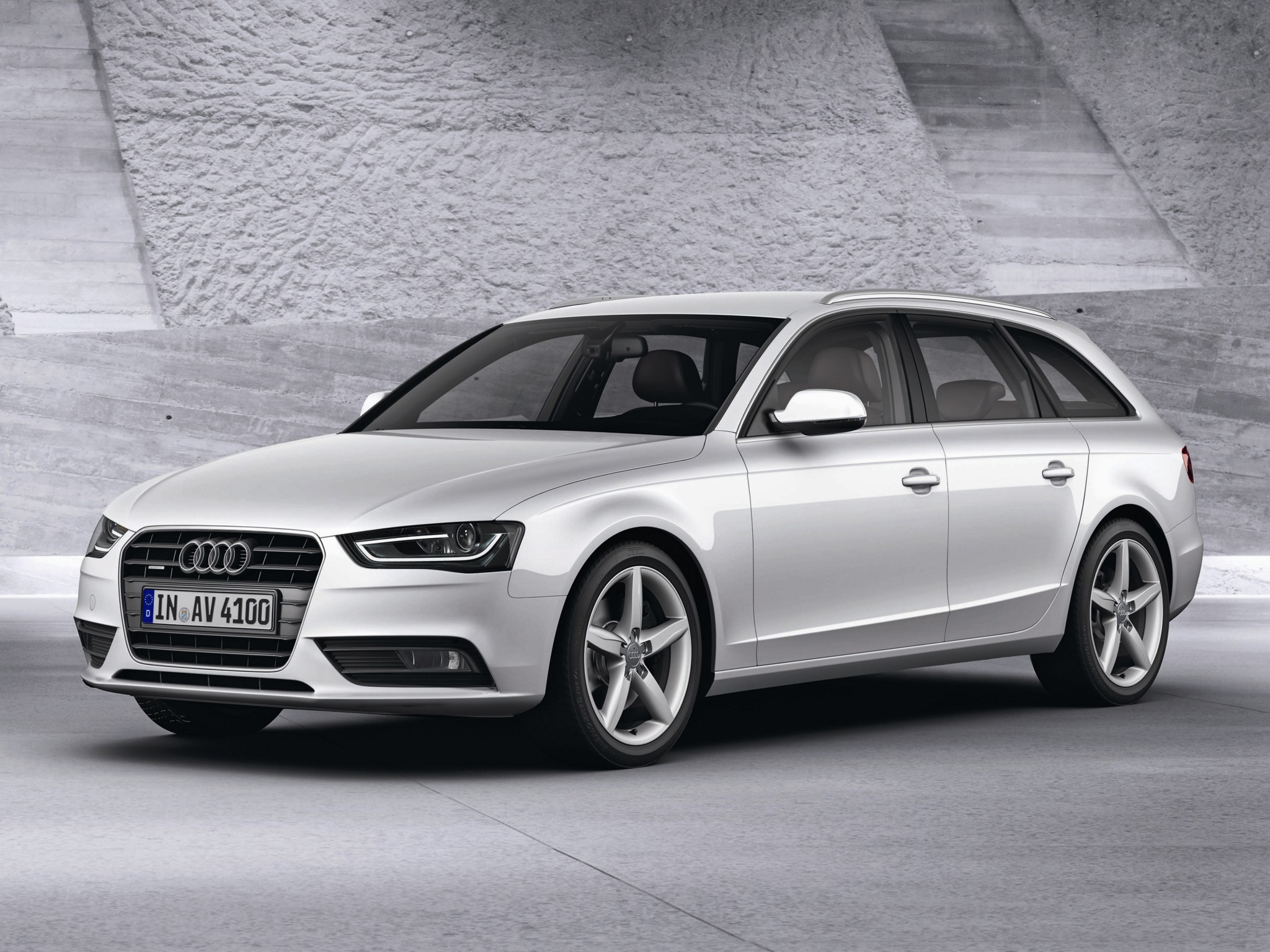 Audi A4 Avant photo 24