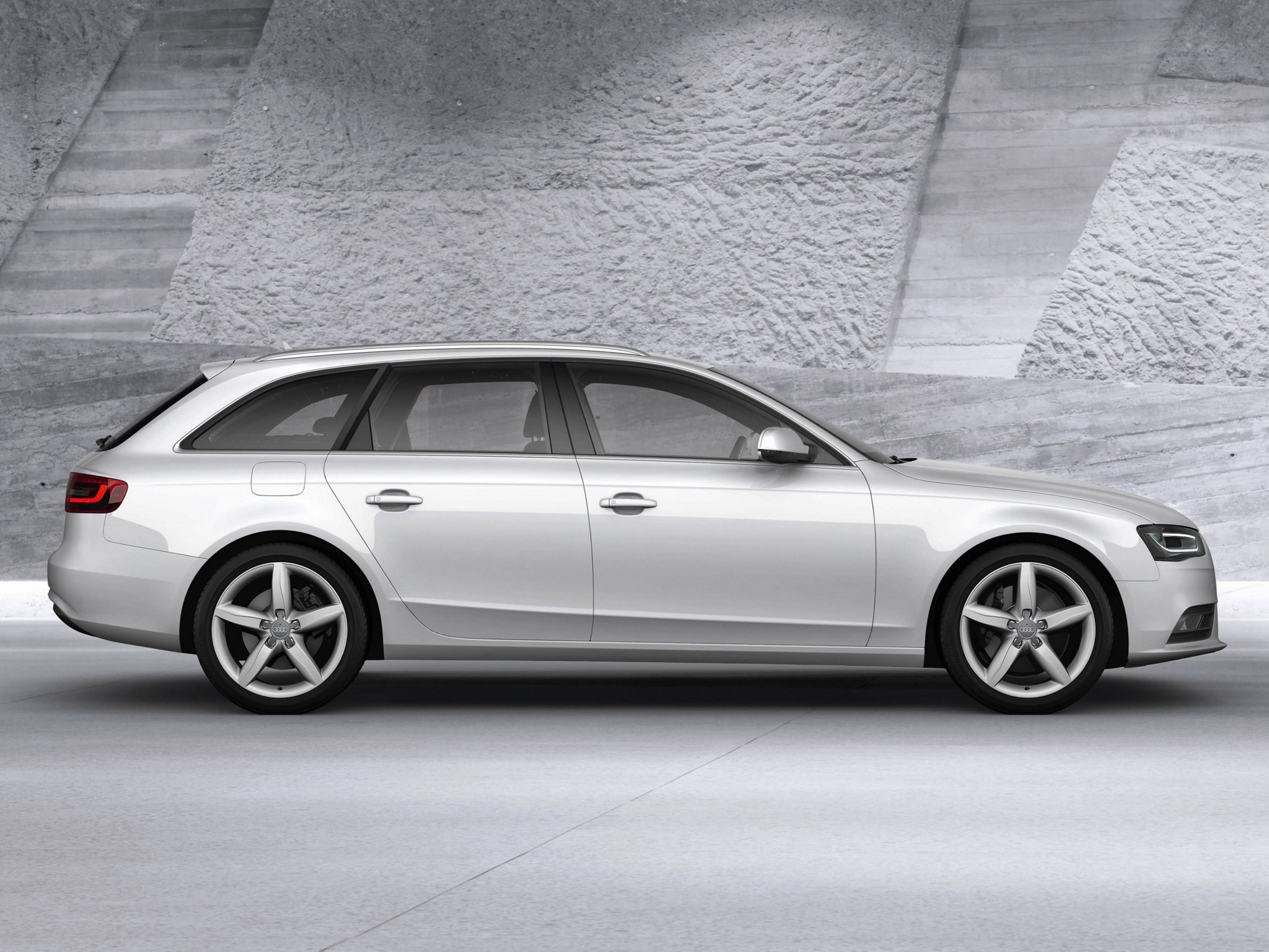 Audi A4 Avant photo 29