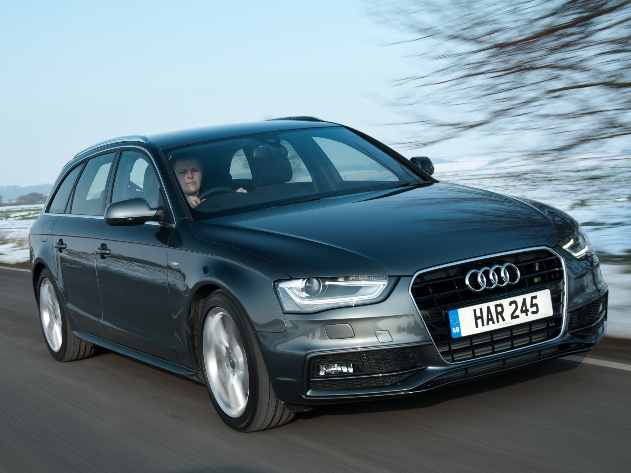 Audi A4 Avant photo 37