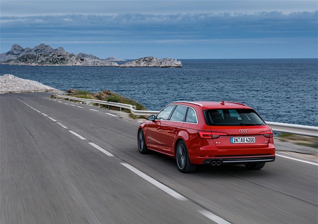 Audi A4 Avant photo 3