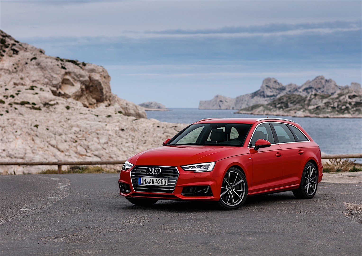 Audi A4 Avant photo 17