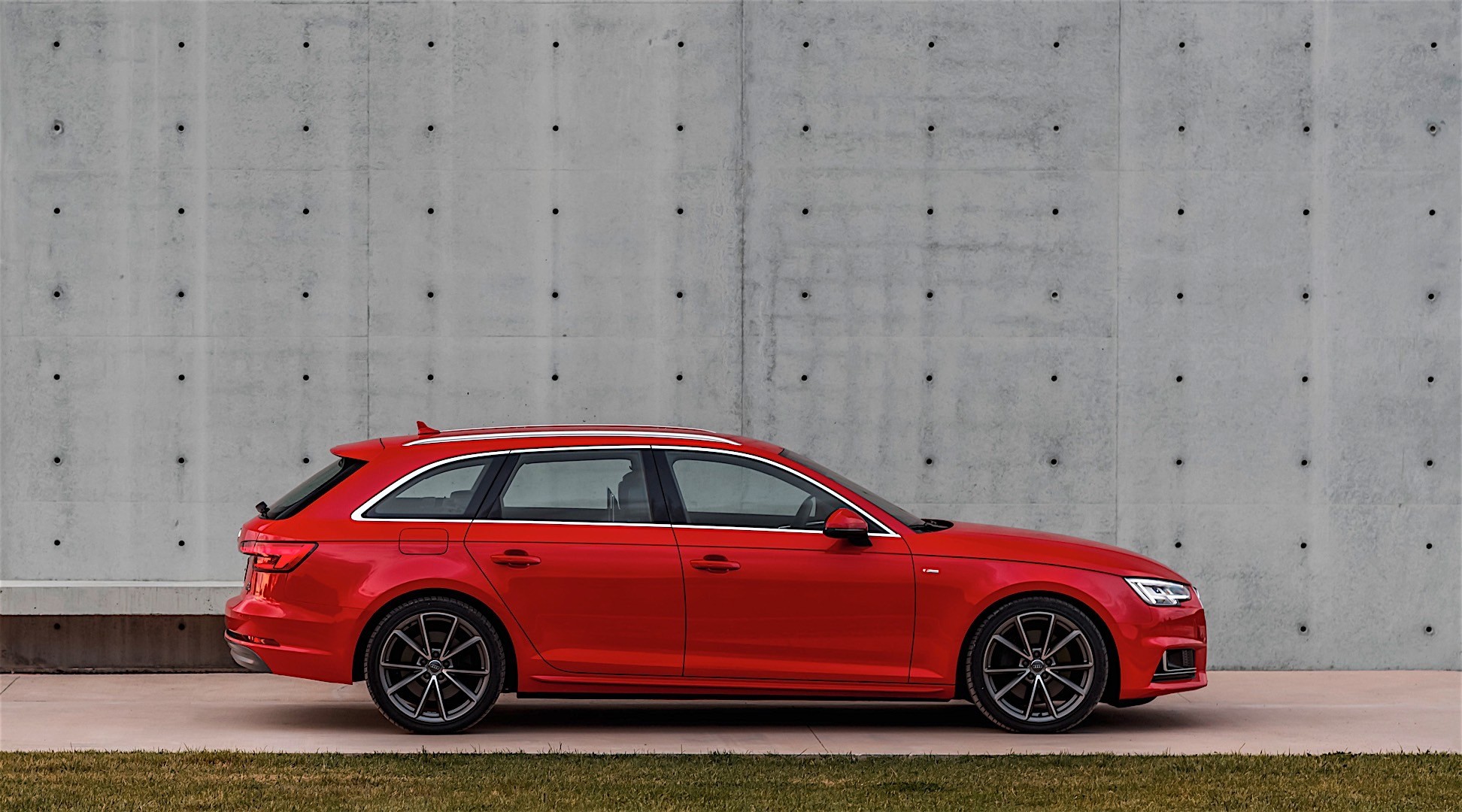 Audi A4 Avant photo 20