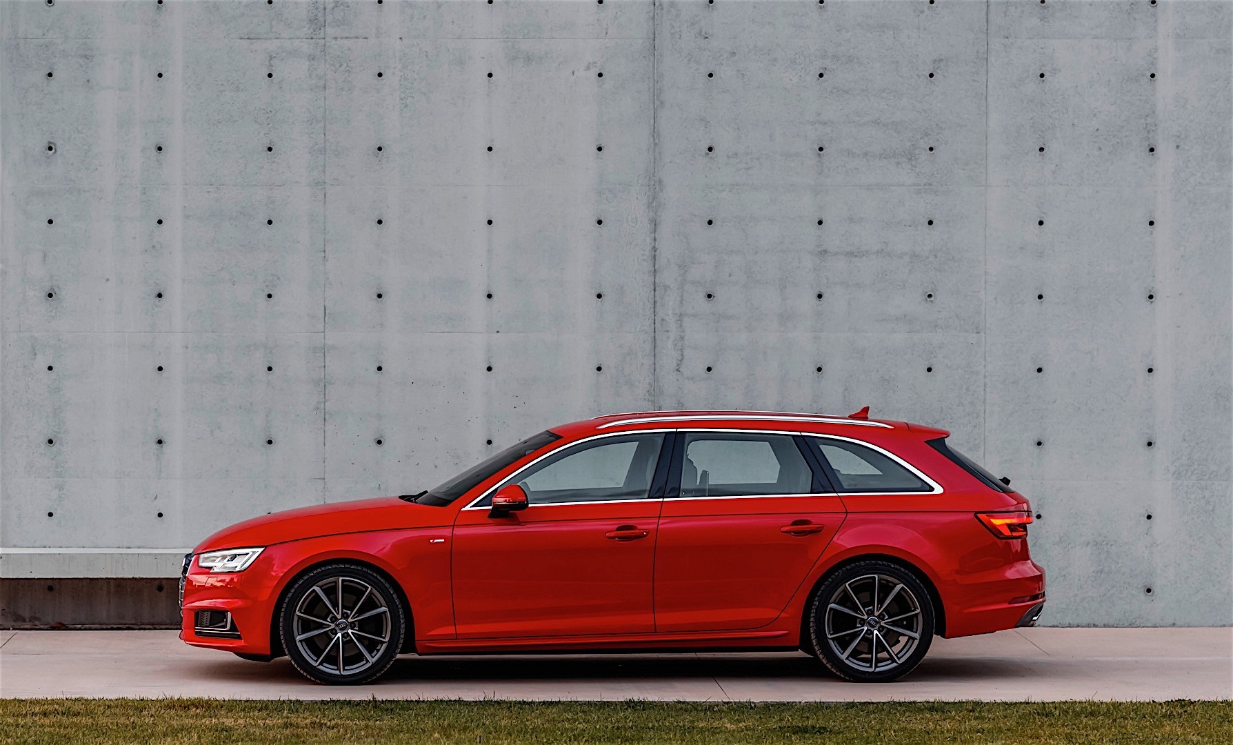 Audi A4 Avant photo 21