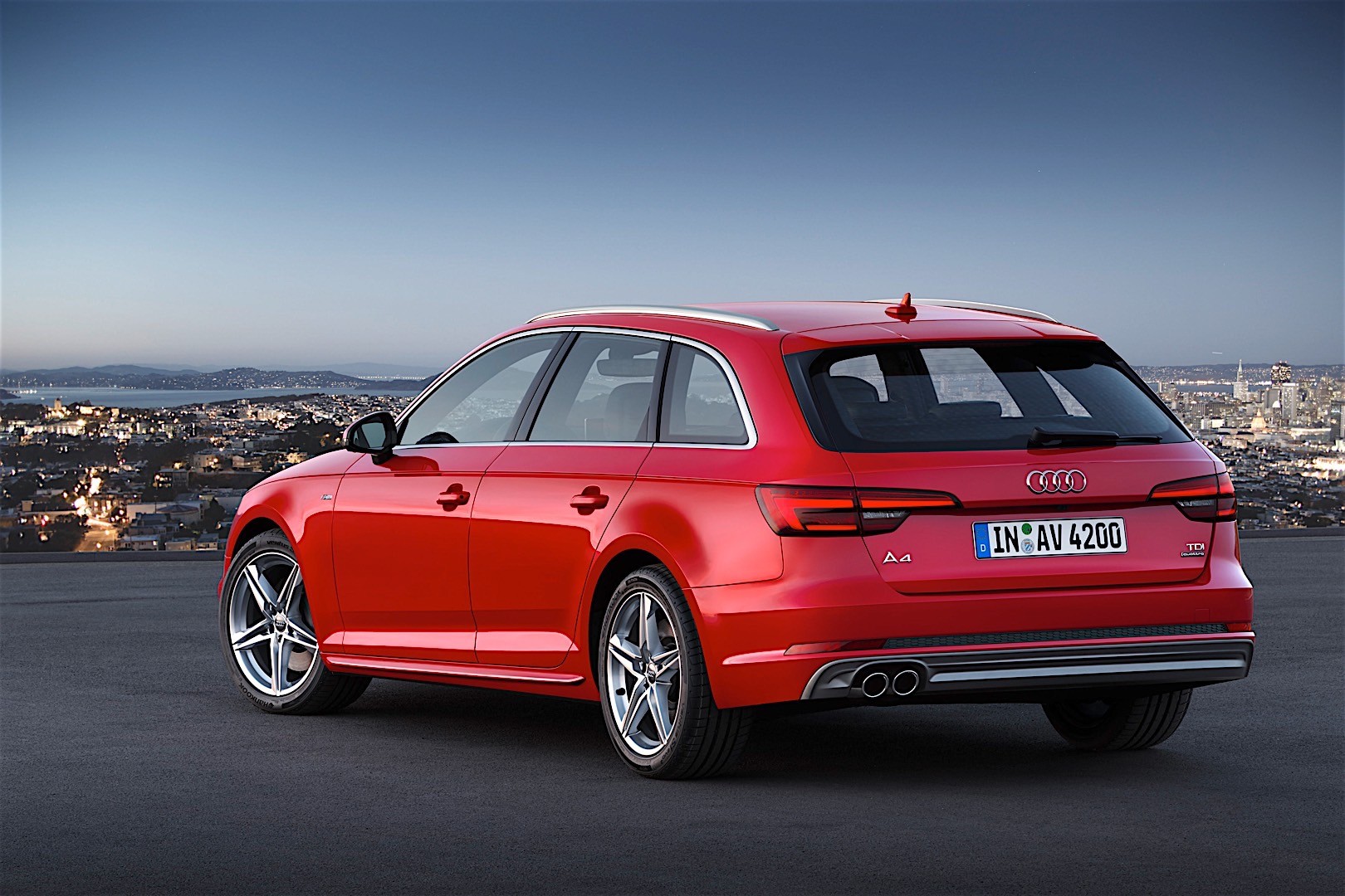 Audi A4 Avant photo 47