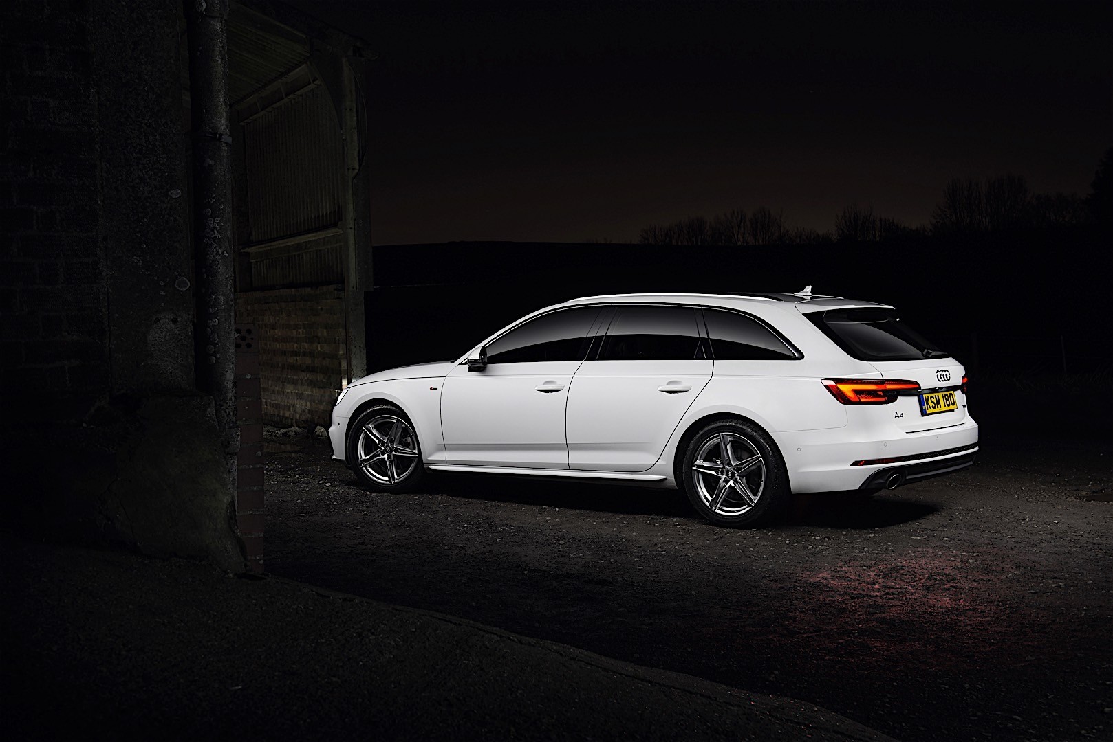 Audi A4 Avant photo 68