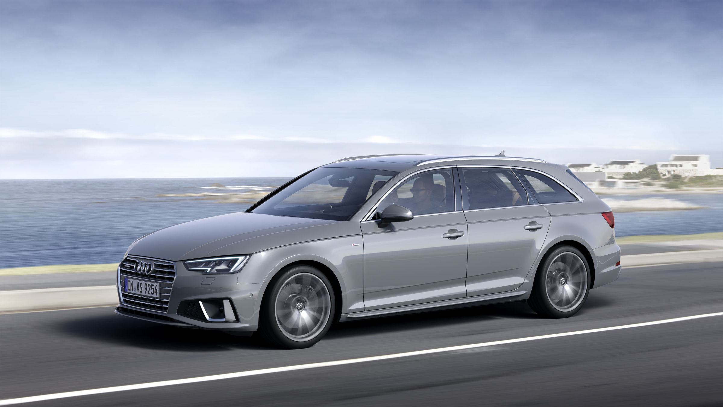 Audi A4 Avant photo 12