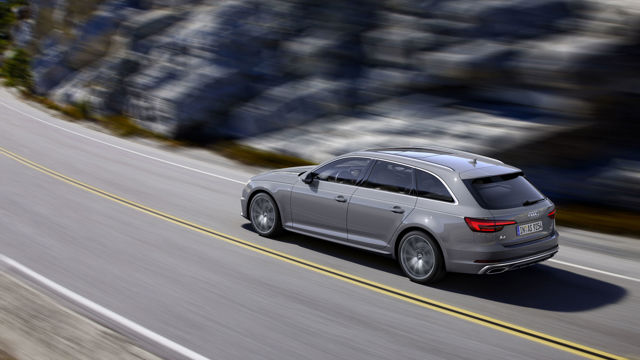 Audi A4 Avant photo 13