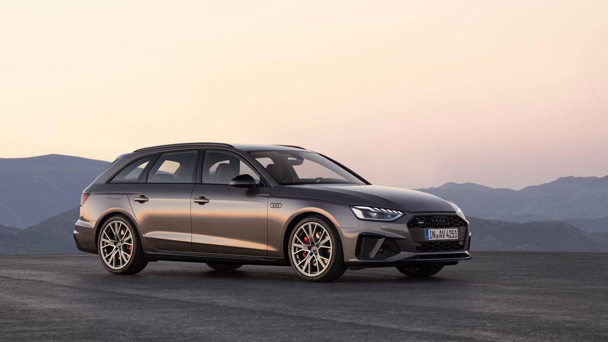 Audi AUDI A4 Avant 2.0L CVT (130 HP)
