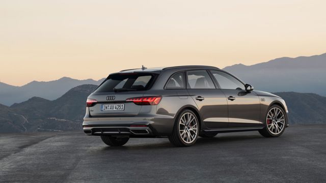 Audi A4 Avant photo 4
