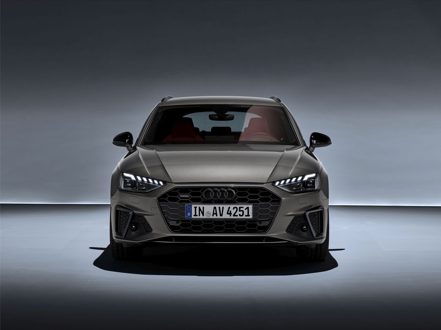 Audi A4 Avant photo 9