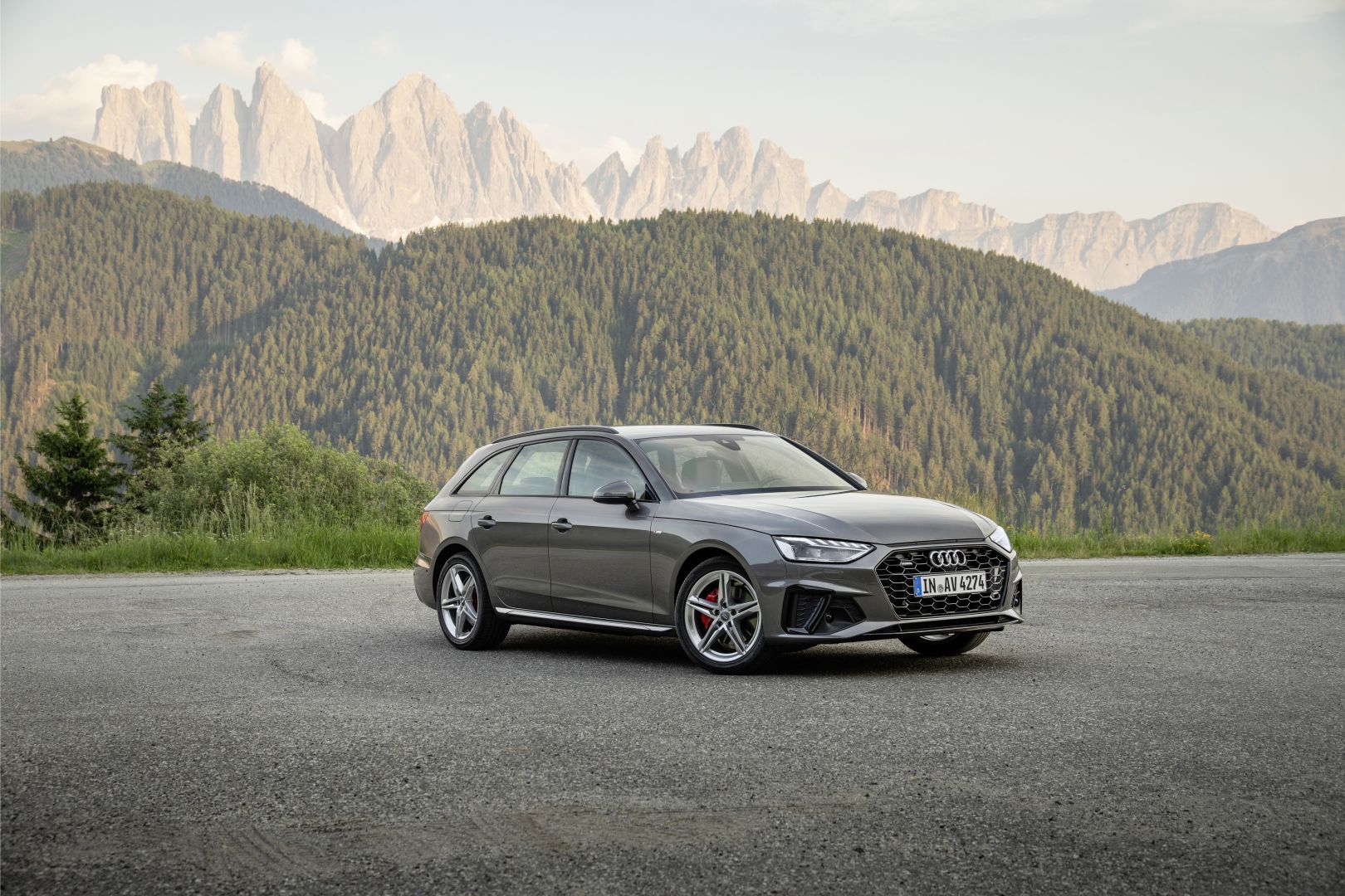 Audi A4 Avant photo 15