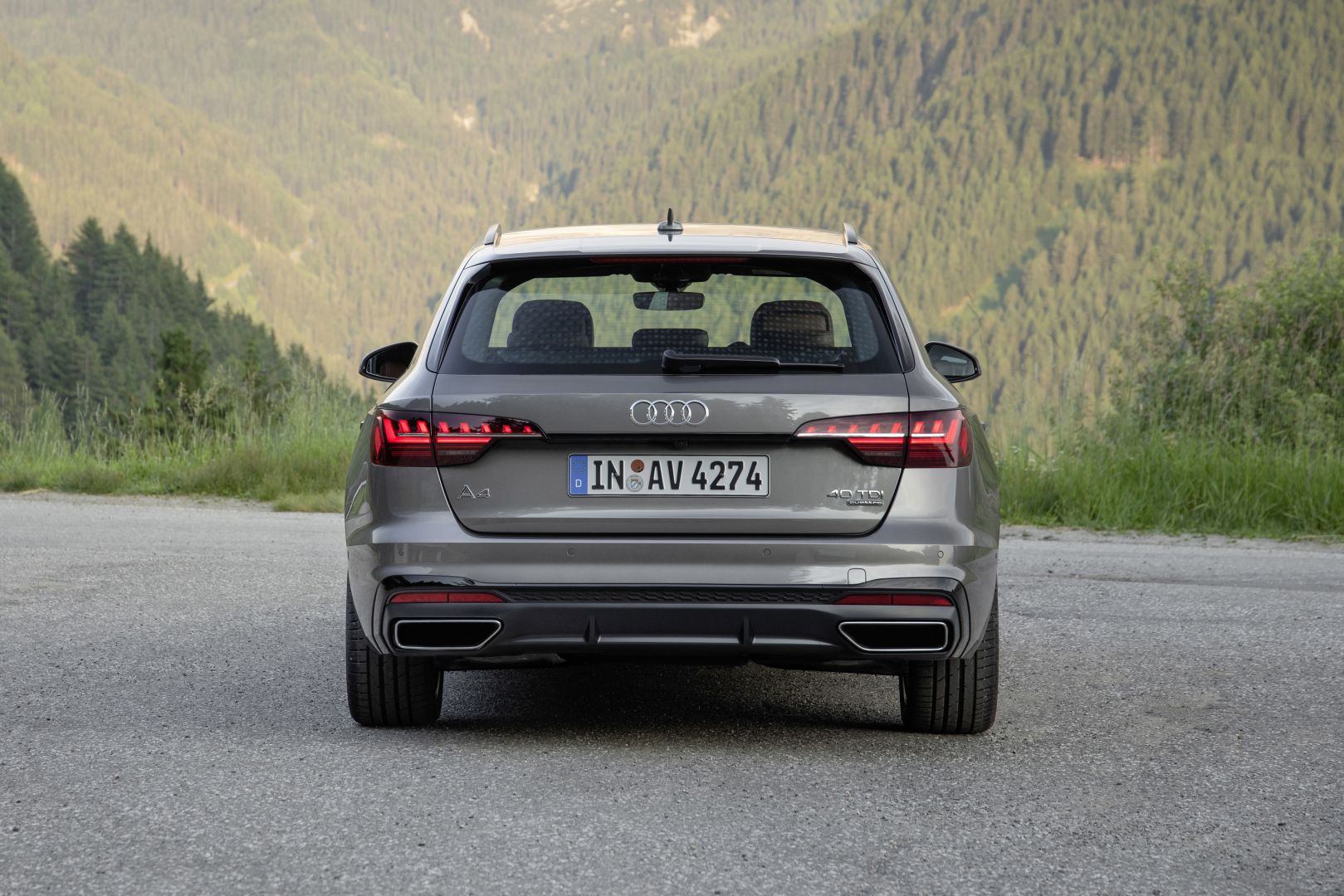 Audi A4 Avant photo 18