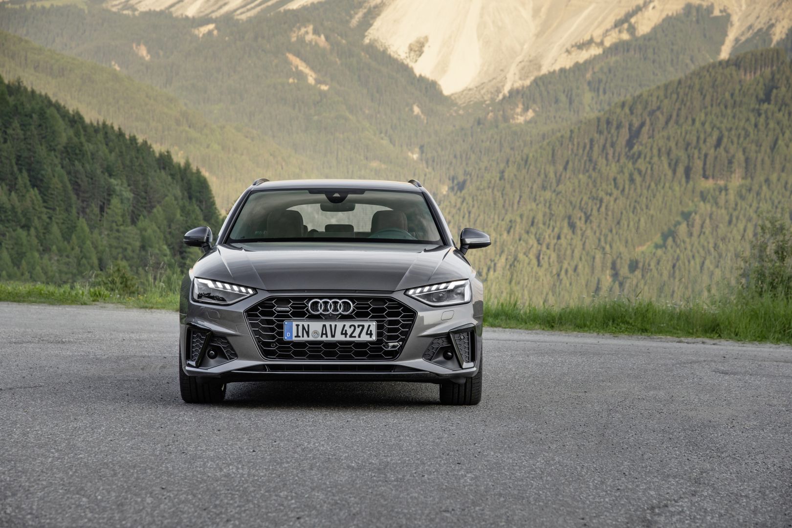 Audi A4 Avant photo 19