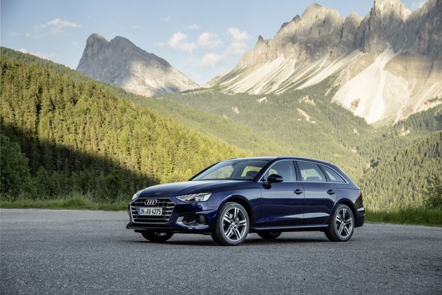 Audi A4 Avant photo 30